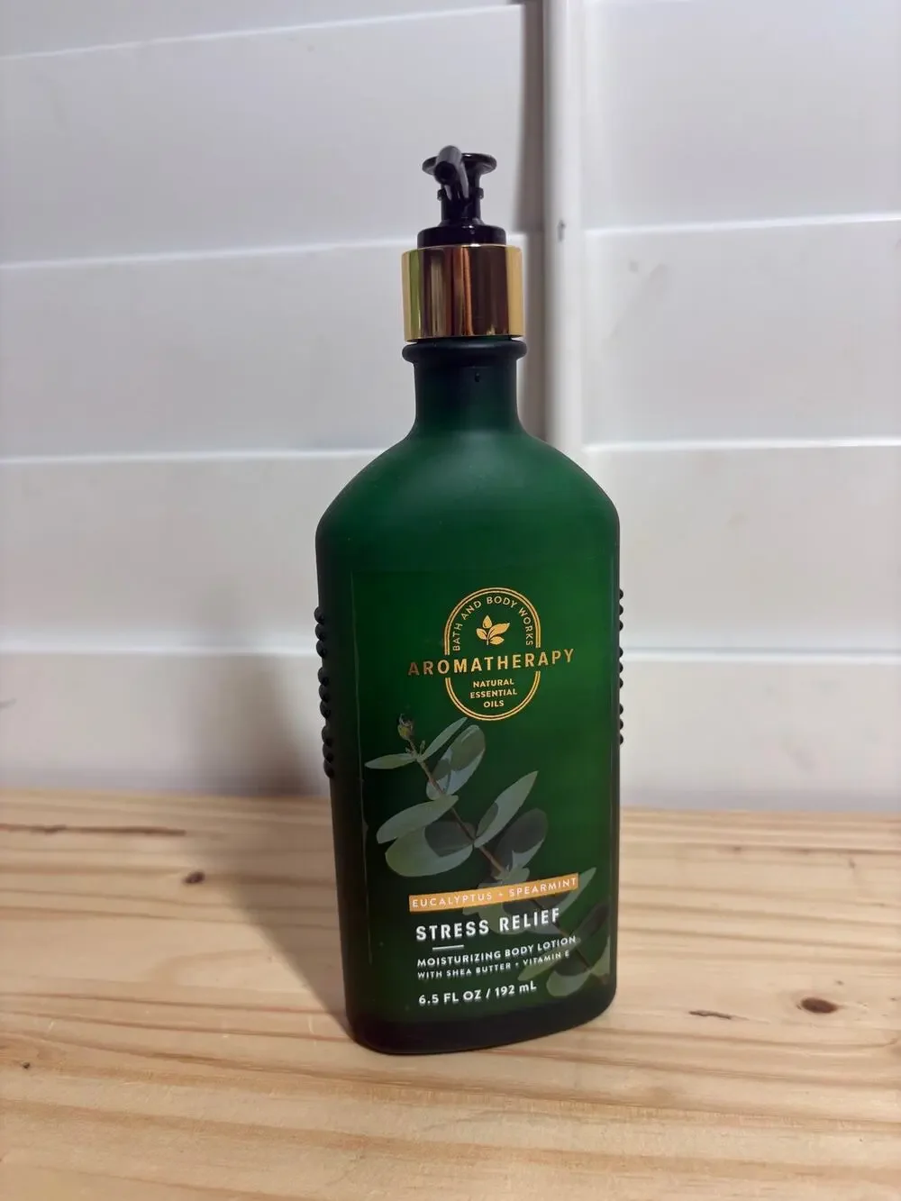Bath and Body Works Stress Relief Aromatherapy Eucalyptus Spearmint Body Lotion